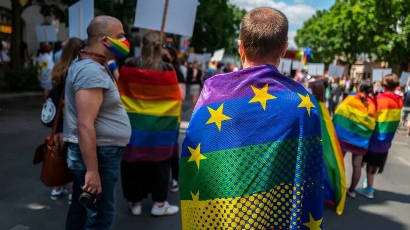 Erre nem kellett sokat várni: Brüsszel bírósága elkaszálta a gyermekvédelmi törvényt