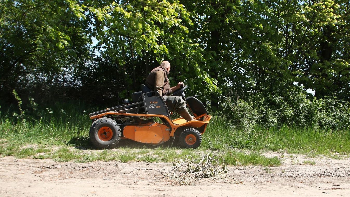 Tavaszi nagytakarítás a Maty-éren: megújultak a parti horgászhelyek +fotók