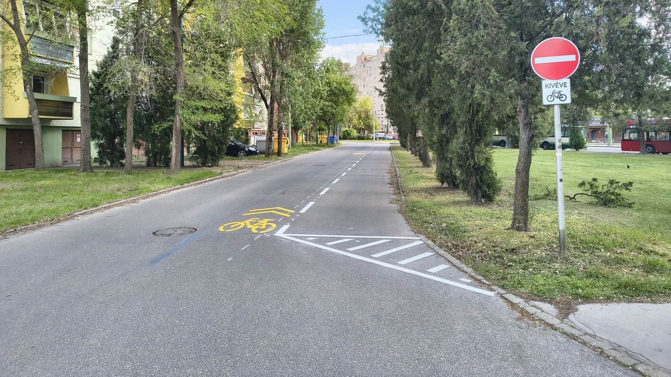 Szegedi lakótelepi vita: parkolóhelyek vagy kerékpáros fejlesztések?