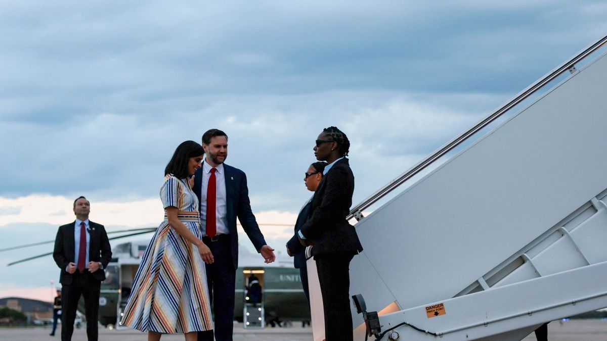 J. D. Vance már úton van Budapestre, hogy Orbán Viktorral tárgyaljon. Fotó: AFP