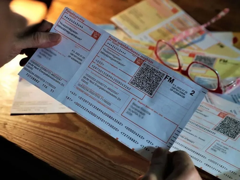 Jó hír érkezett az MVM ügyfeleinek: folyamatosan kézbesítik azokat az áramszámlákat