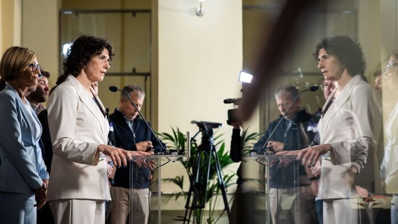 Padlóra került az óbaloldal: kiestek a nagy parlamenti nevek