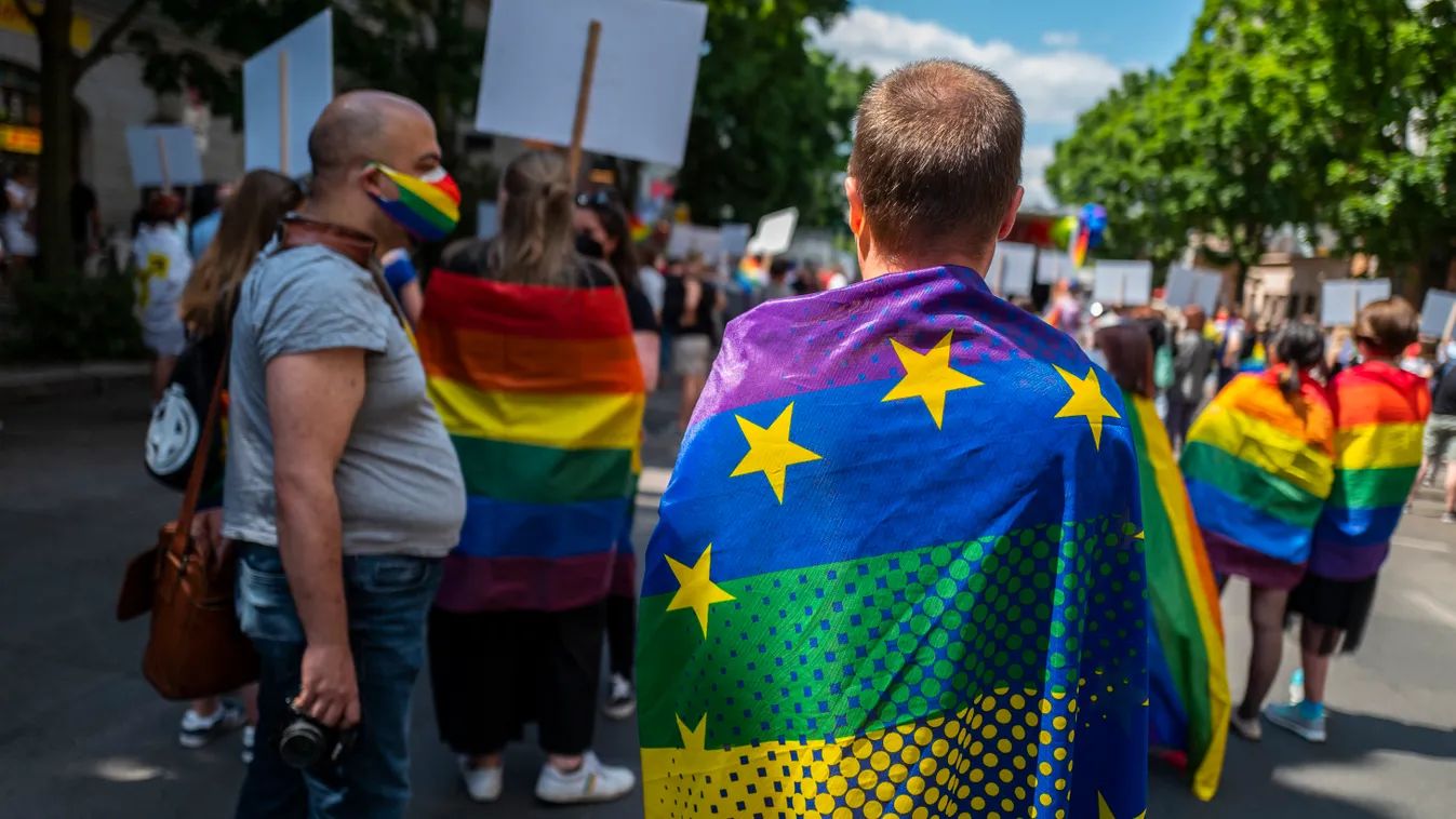 Európai vita lett a gyermekvédelmi törvényről szóló brüsszeli döntésből