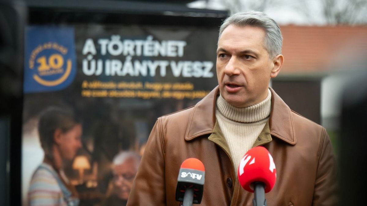 Lázár János szerint most a közösség megerősítése az egyik legfontosabb feladat