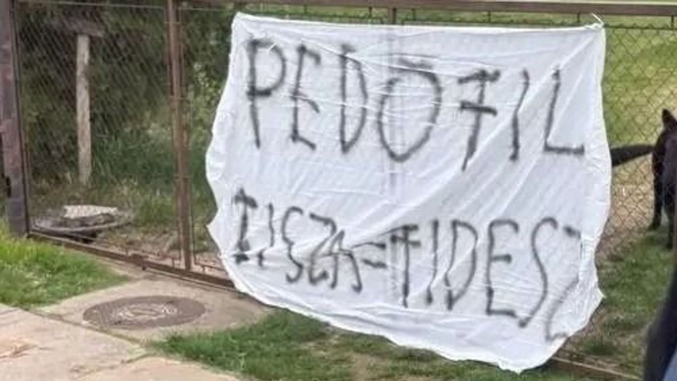 Szegedi szurkolók üzentek a pedofilbotrányba keveredett Gajda Attilának