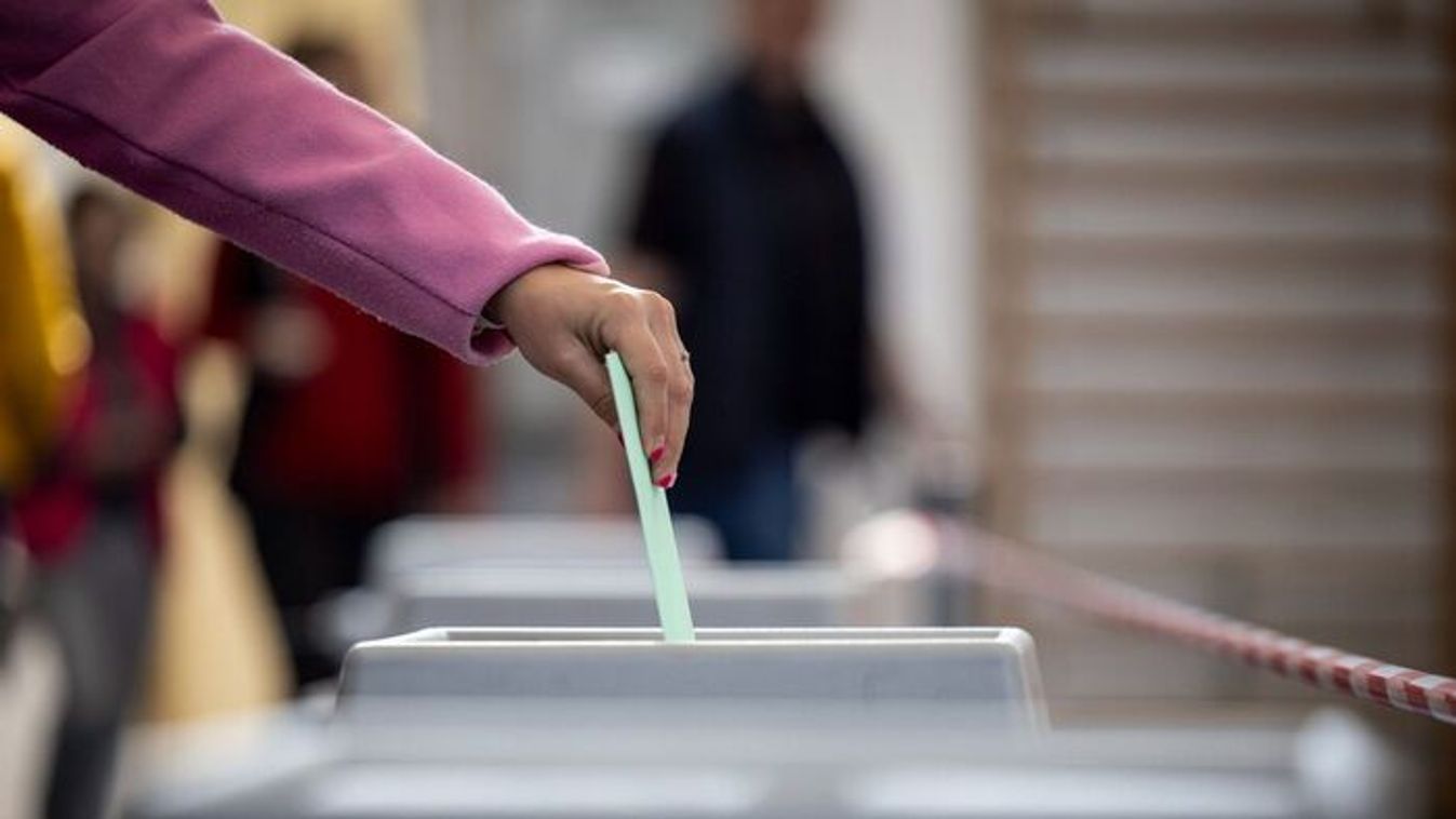 Ezt mérte a választások előtti utolsó felmérésében az Alapjogokért Központ