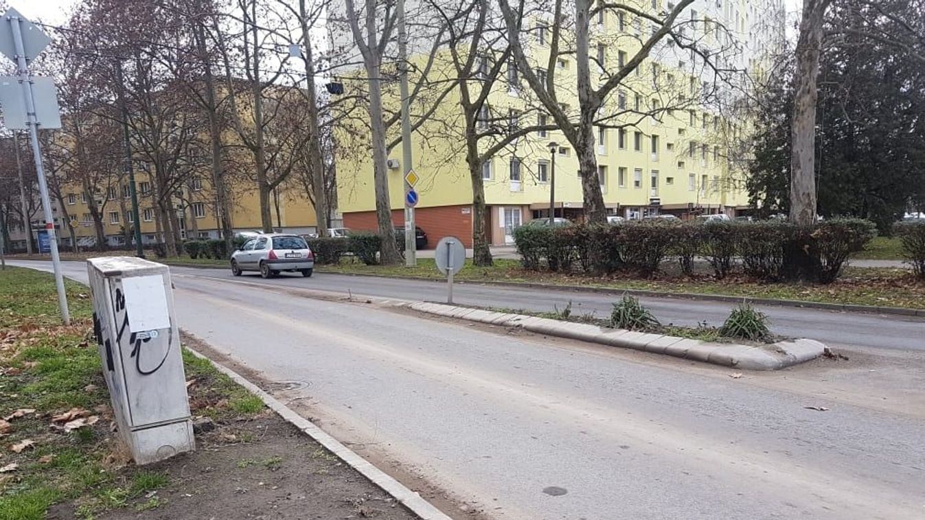 Közműfelújítás kezdődött Tarjánban: parkolók is megszűnnek