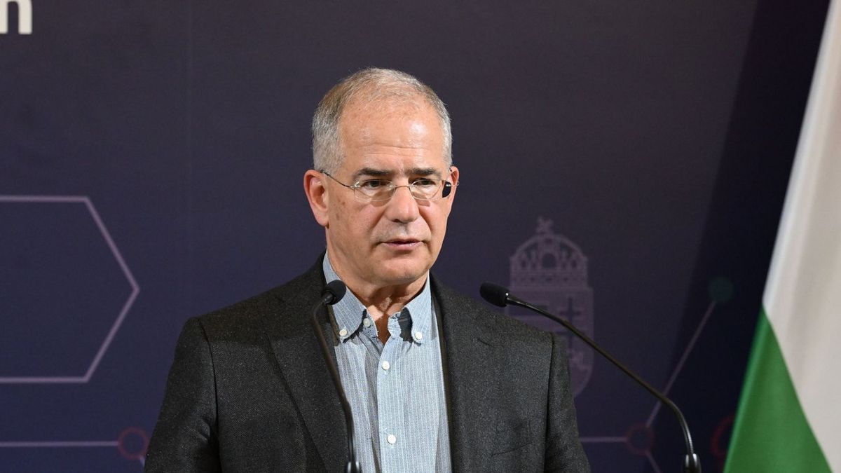 36 év után köszön le a politika színpadáról Kósa Lajos. (Fotó: MTI/Máthé Zoltán)