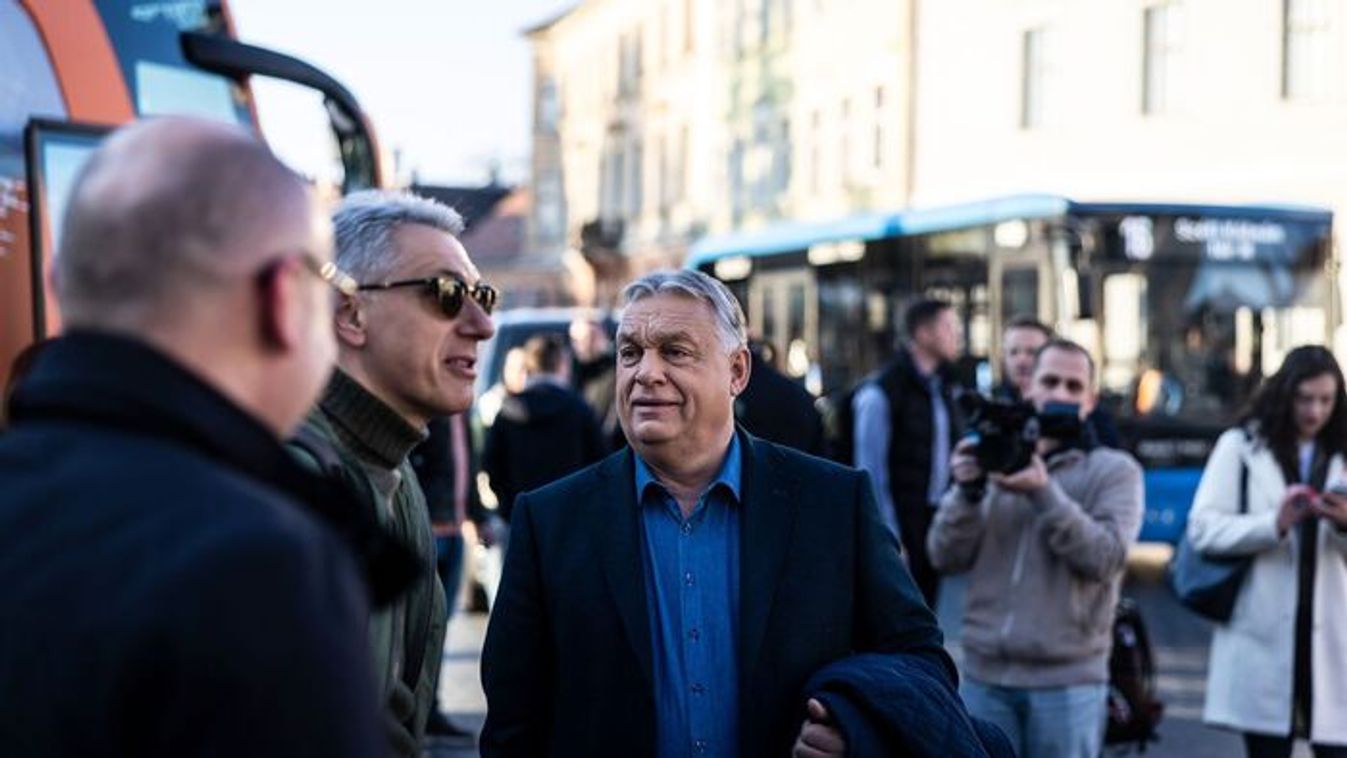 Orbán Viktor elindította az egymillió kézfogás napját +videó