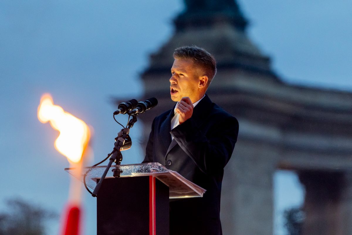 A Tűzfalcsoport szerint Magyar Péter tiszás hálózata áll a botrányfilm mögött. Fotó: Csudai Sándor