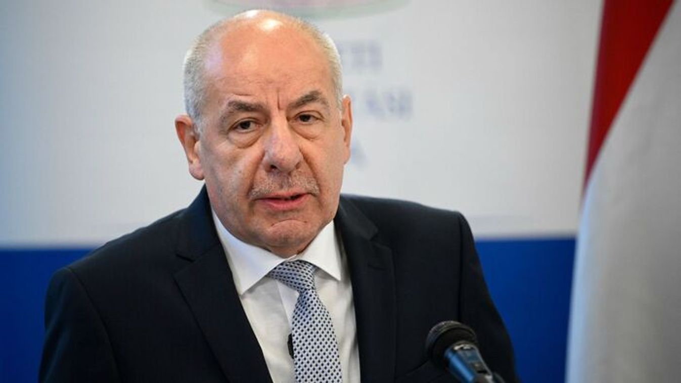 Kiállást hirdettek a demokratikus fékek és ellensúlyok mellett
