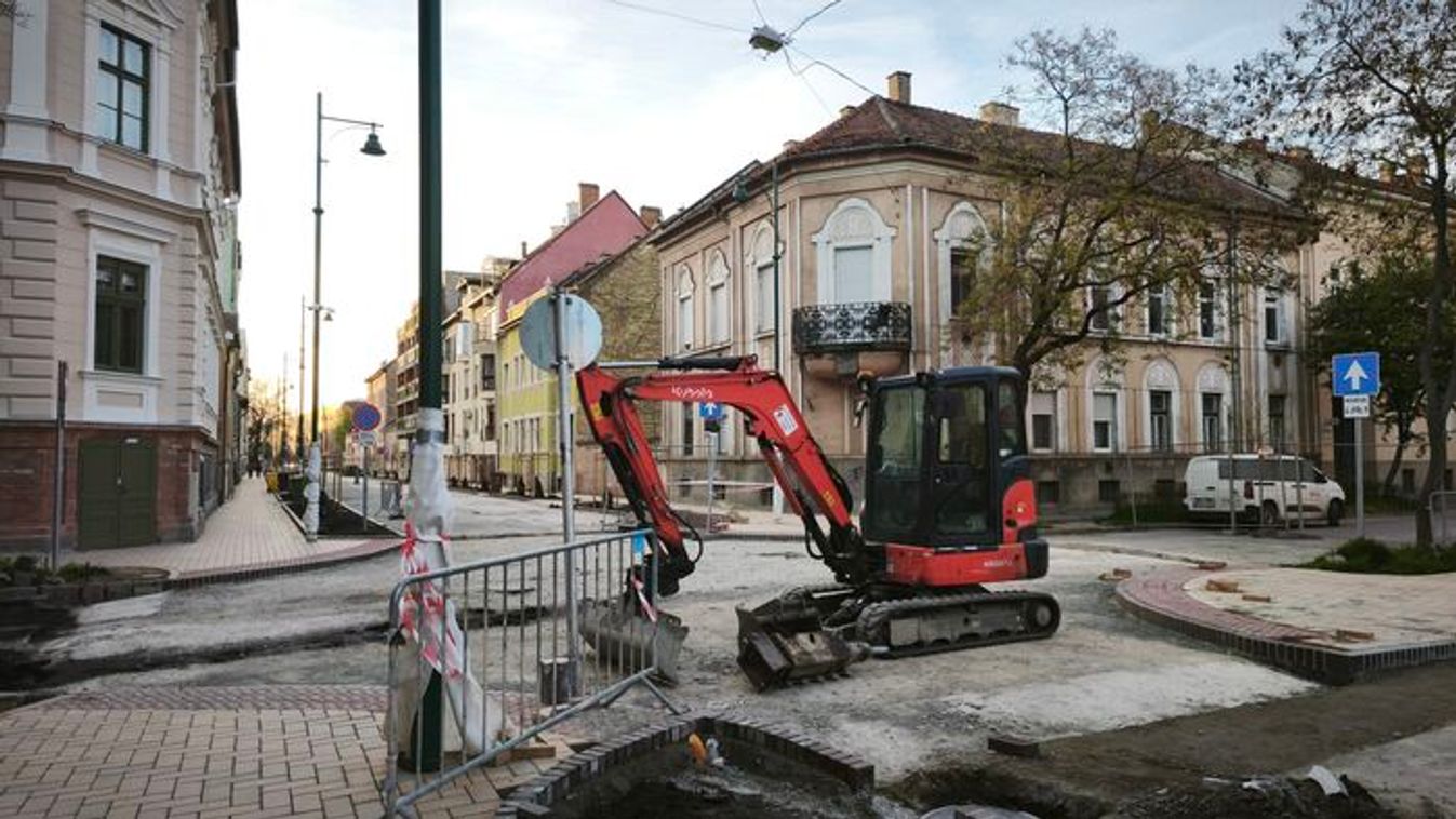Újabb mérföldkőhöz ér a felújítás: lezárták a Gogol utca egy szakaszát