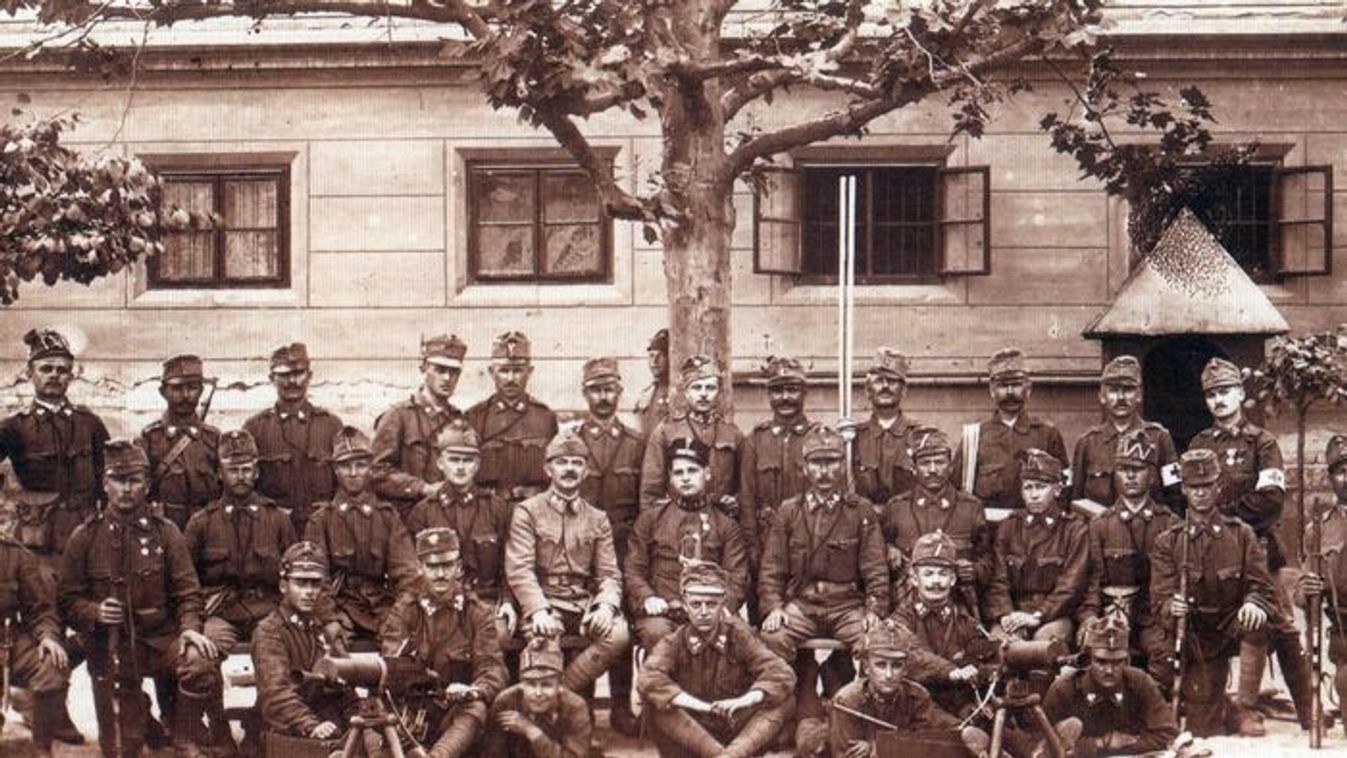 100 éve Szeged: egy eltűnt huszár története, aki mégis visszatért