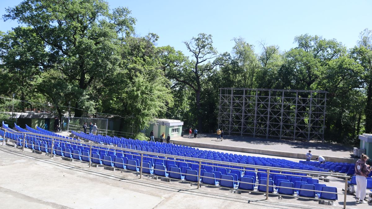 Teljesen megújult a Szegedi Szabadtéri Játékok újszegedi színpadának nézőtere. (Fotó: Tóth Norbert)
