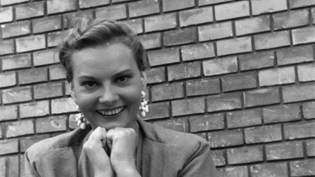Szeleczky Zita színművésznő Az első című film forgatása idején. Fotó: archív felvétel