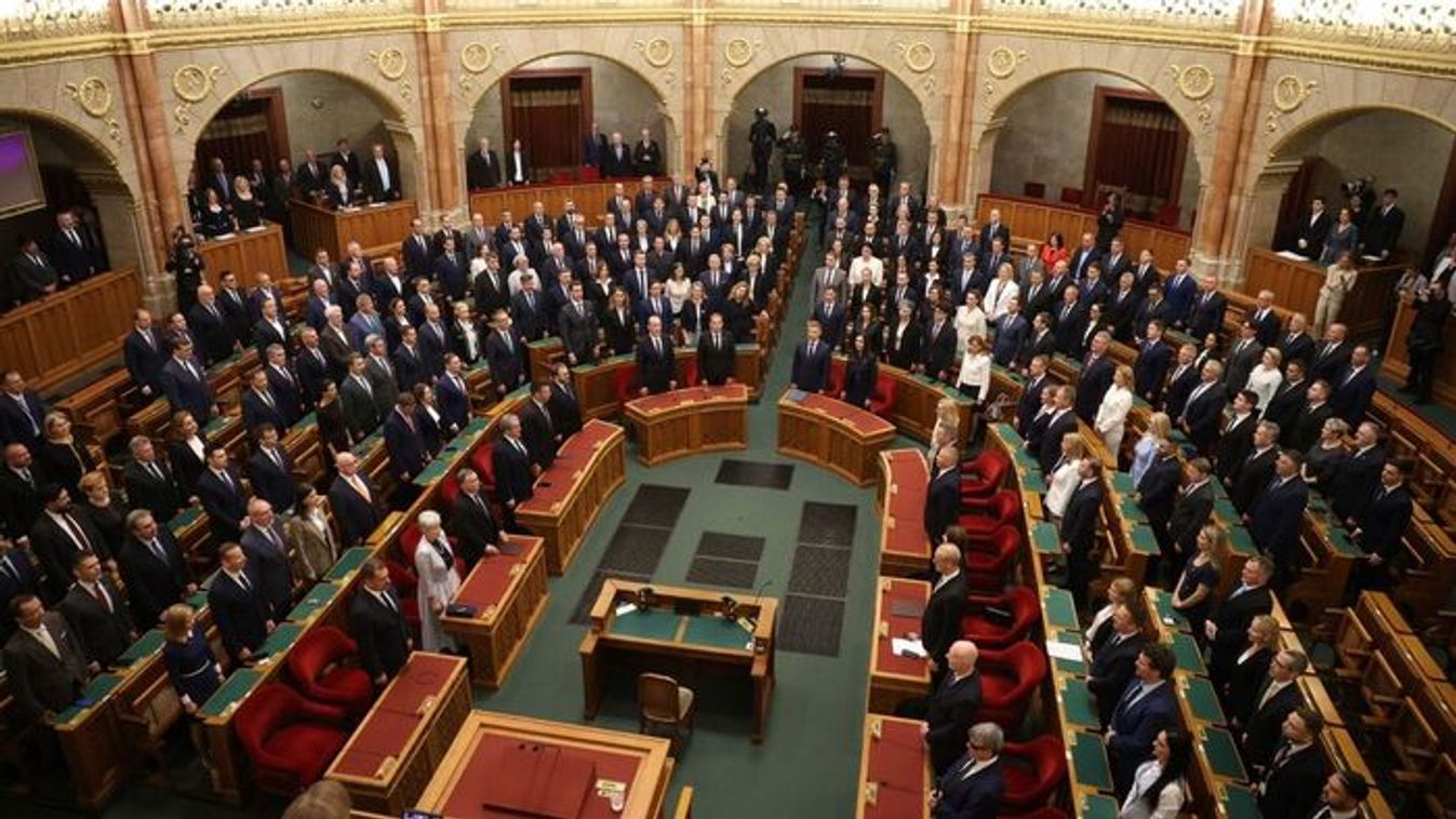 Esküt tett Magyarország új kormánya
