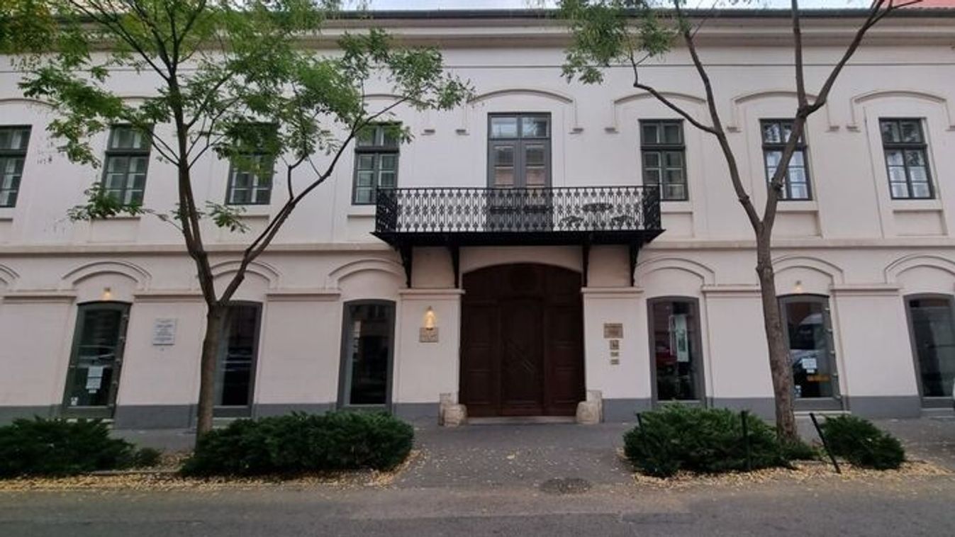 Közel egymilliárdért árulják Szeged ikonikus luxushotelét