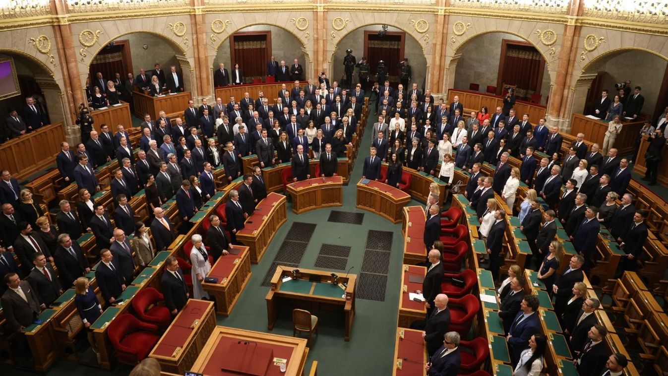 Esküt tett Magyarország új kormánya