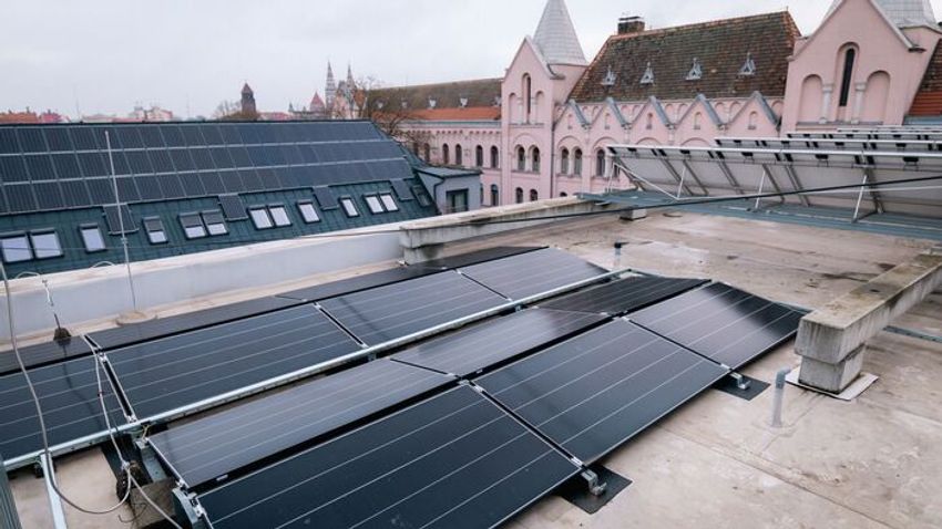 Egy kisvárosnyi energia, mégis takarékos az SZTE működése