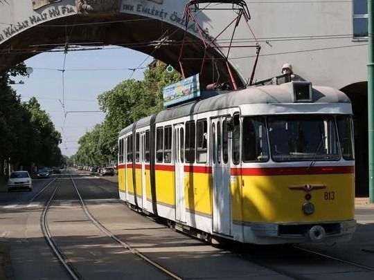 Ma nosztalgikus hangulat uralkodott a szegedi villamosvonalakon