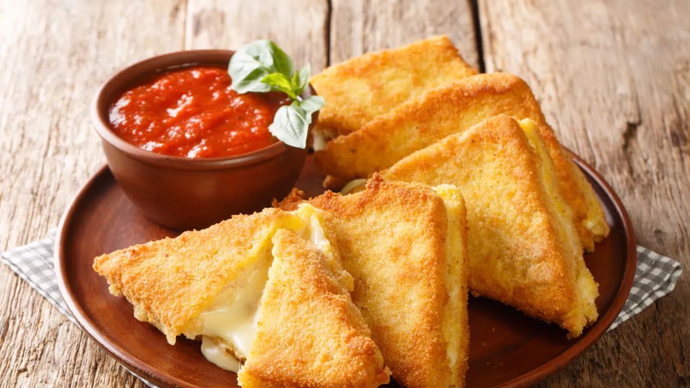 Íme a tökéletes rántott sajt három titka, ami az ország egyik legmegosztóbb fogása