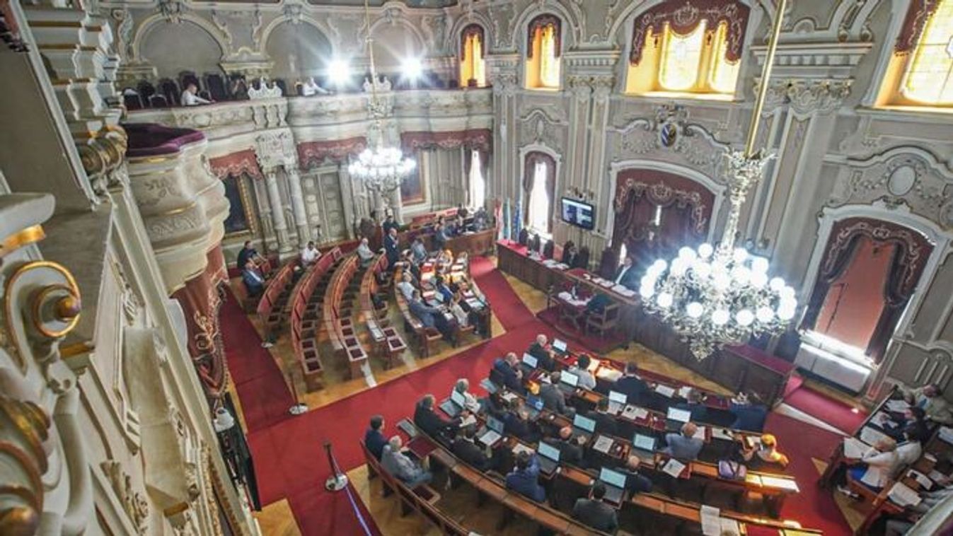 Szegedi közgyűlési átrendeződés a Tisza Párt árnyékában