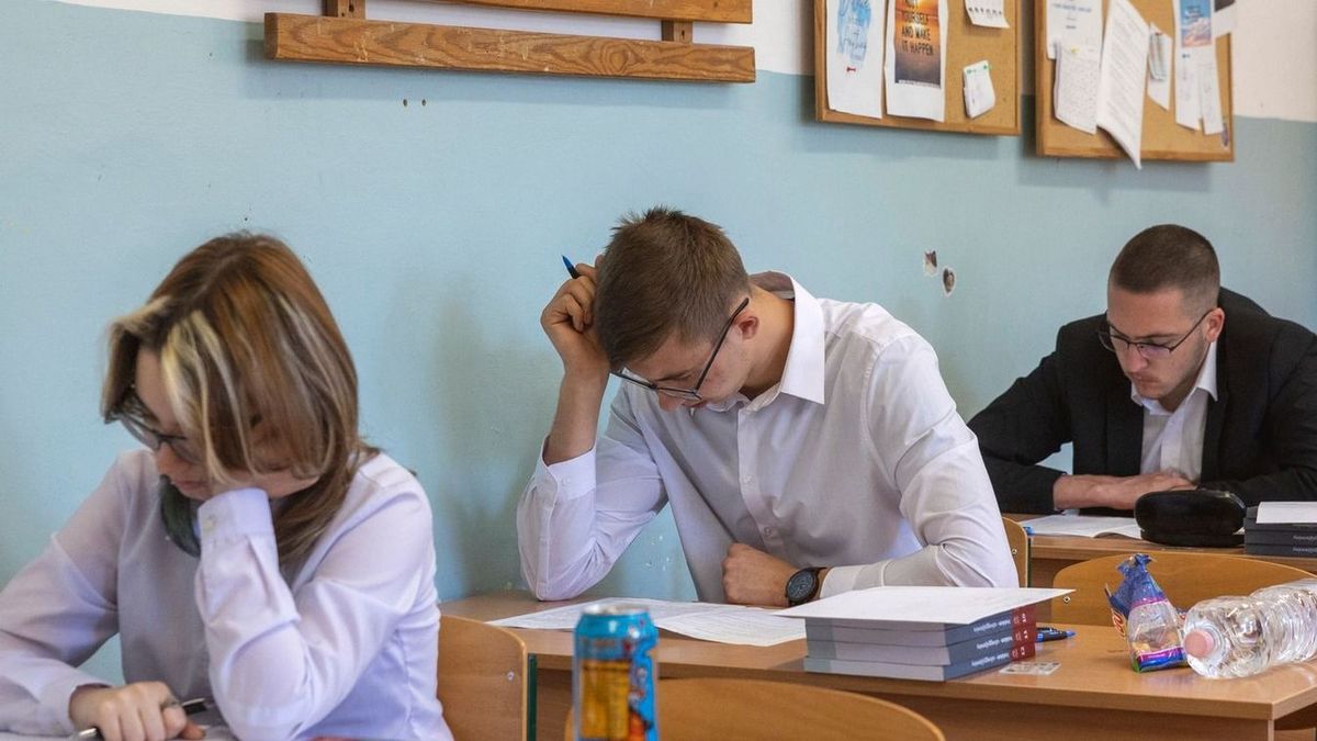 Történelemmel folytatódik az érettségi