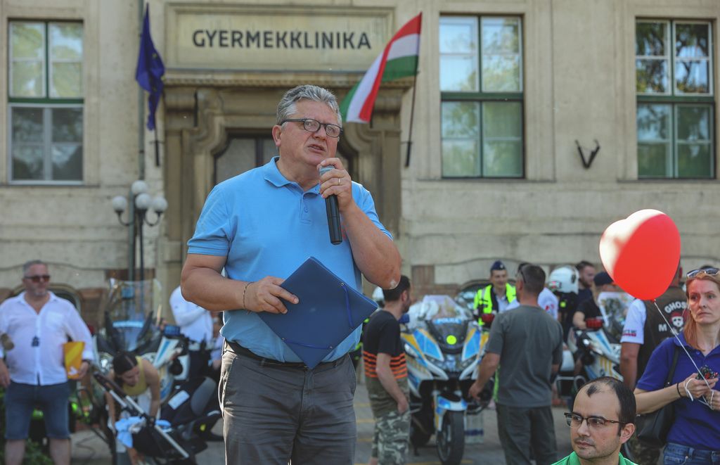 Szeged – 2026.05.09. Jótékonysági motoros felvonulás a gyermekklinika Reménysugár Alapítvány támogatására.
Képen: 
Fotó: Karnok Csaba (KC) – Délmagyarország (DM)