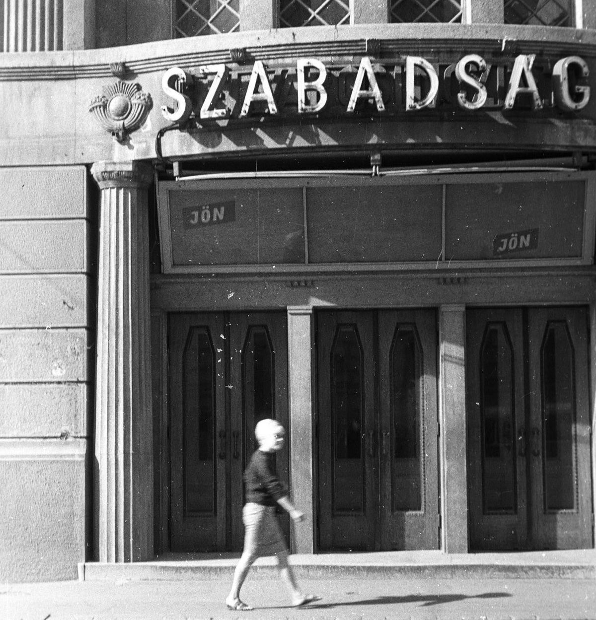 Szeged egykor három meghatározó mozival büszkélkedhetett, ma azonban csak a Belvárosi működik