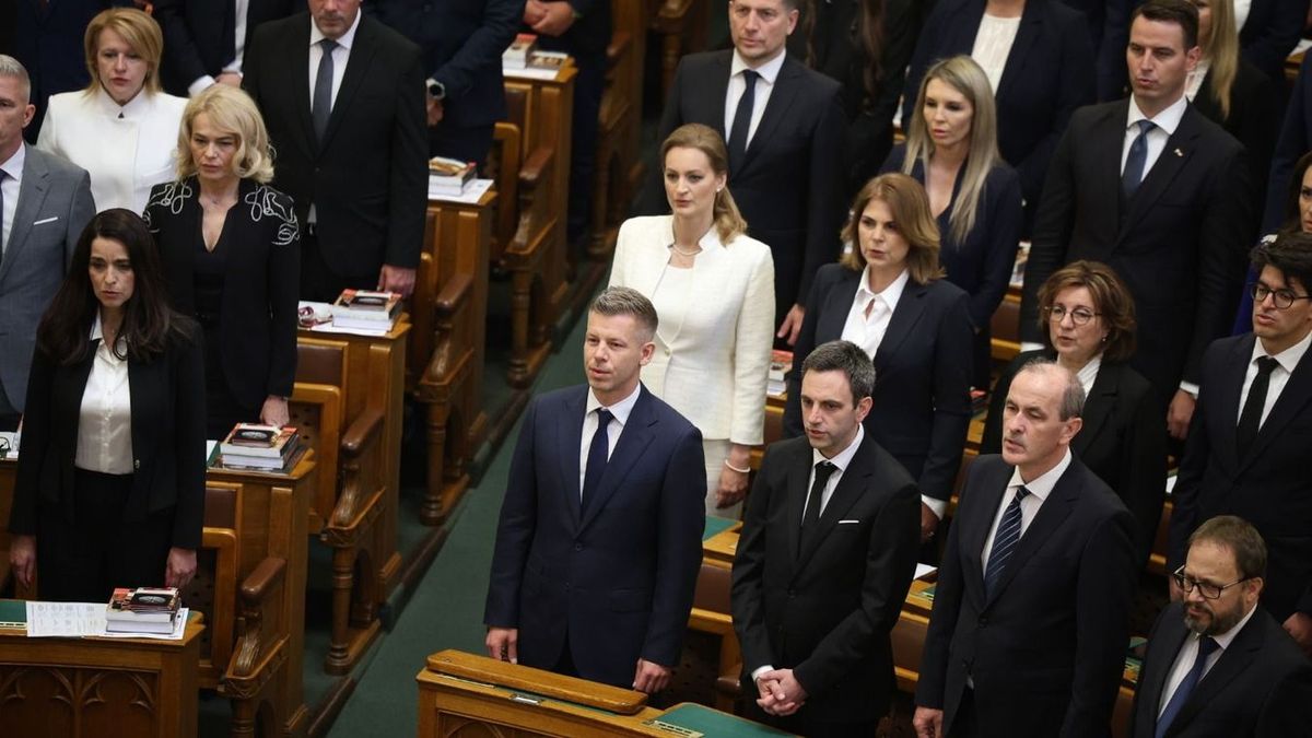 Letették az esküt az új Országgyűlés tagjai. Fotó: Hatlaczki Balázs