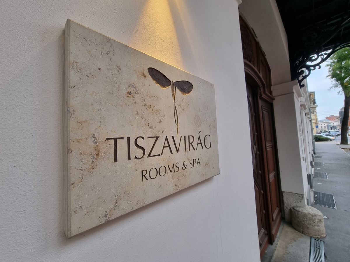 Komplett hotelt kínálnak eladásra Szeged szívében