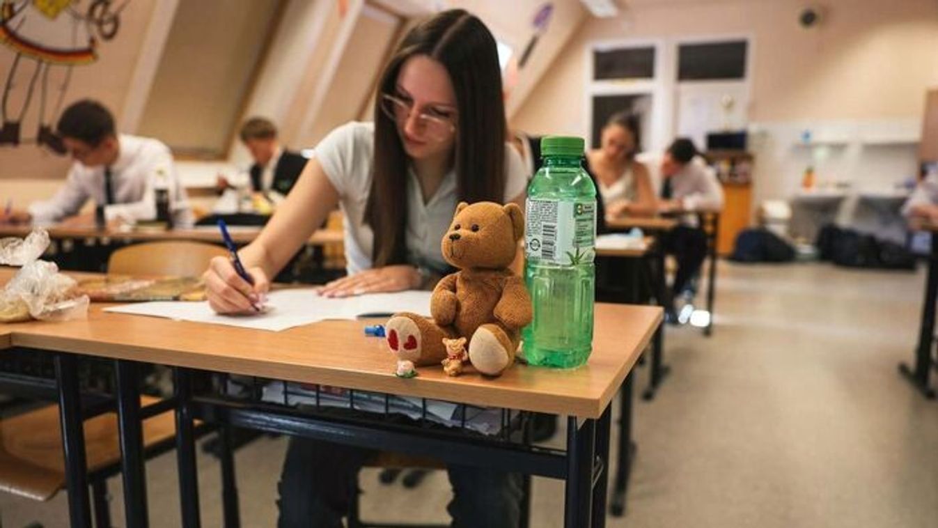 Több mint tízezer magyar diák néz szembe ma a német érettségivel