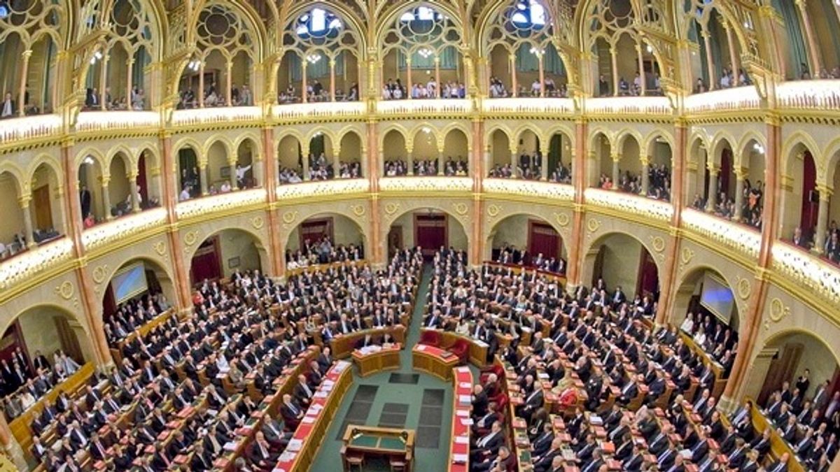 Magyarország Országgyűlésben letették esküjüket a tárcavezetők