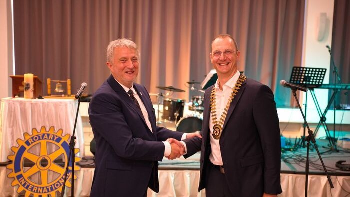 Kiderült, ki vezeti a következő egy évben Szeged legnagyobb Rotary klubját
