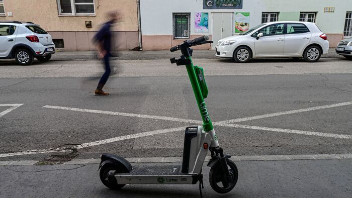 Egyre több szegedi jár pórul, különös támadás érheti a rollereket
