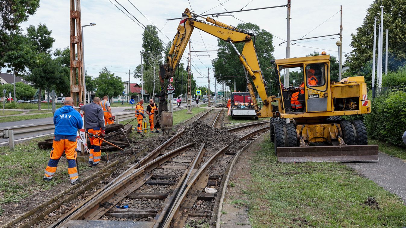 Hétfőn sem tér vissza a régi rend, továbbra is pótlóbuszokra kell készülni