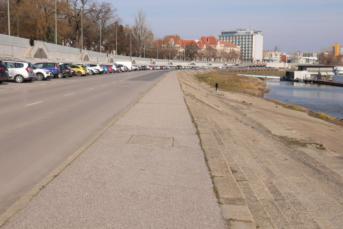 A szegedi kikötő fejlesztése után nagyobb teherhajók is használhatják a Tisza városi szakaszát.